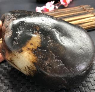 自然界的宠儿:和田玉原石欣赏,给你一份古朴自然!