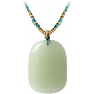 传递爱与祝福:周大生和田玉吊坠为母亲节增添特别意义